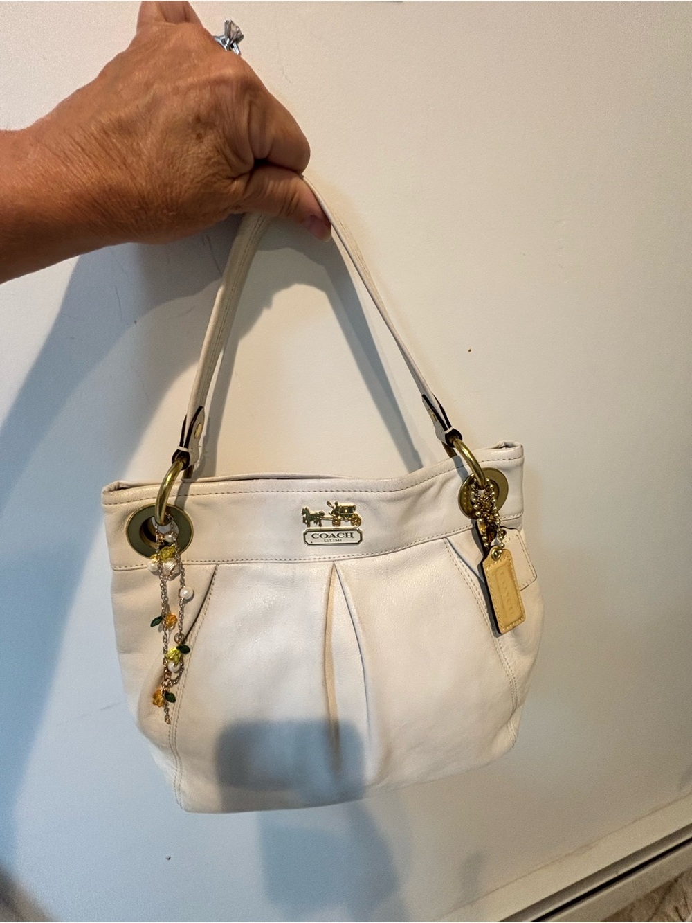Vintage Coach Madison Hobo Cream Leather Shoulder Bag with Gold Hardware